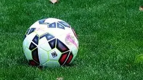 罗城首办“丰收杯”乡镇篮球赛拉开帷幕